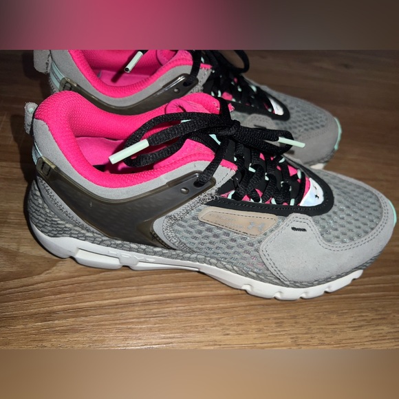 Women’s Under Armour HOVR running sneakers size 8 - Picture 4 of 9